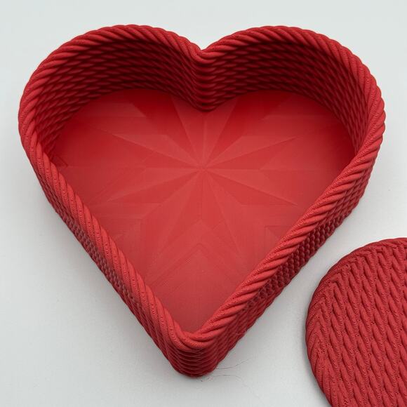 Heart-shaped Rope Plastic Box - Picture 7 of 7